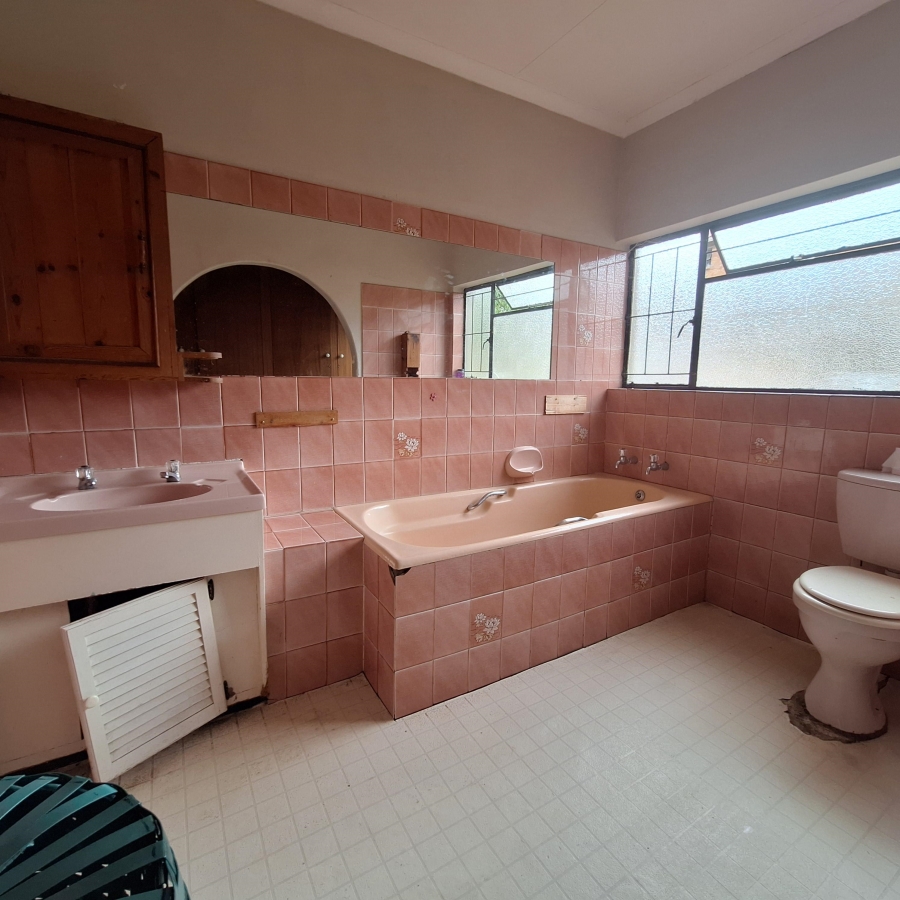 4 Bedroom Property for Sale in Frankfort Free State